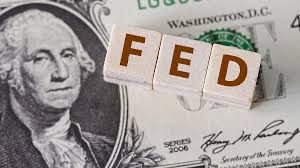 Fed mantém juros inalterados entre 3,5% e 3,75% ao ano e mercado aguarda sinalizações de Powell